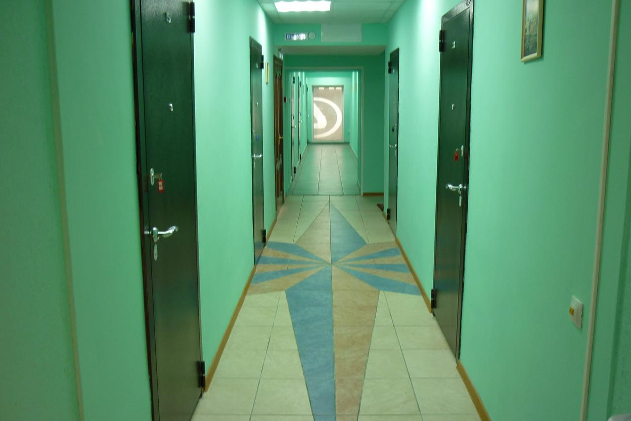 Motel Roza Vetrov Omsk Esterno foto